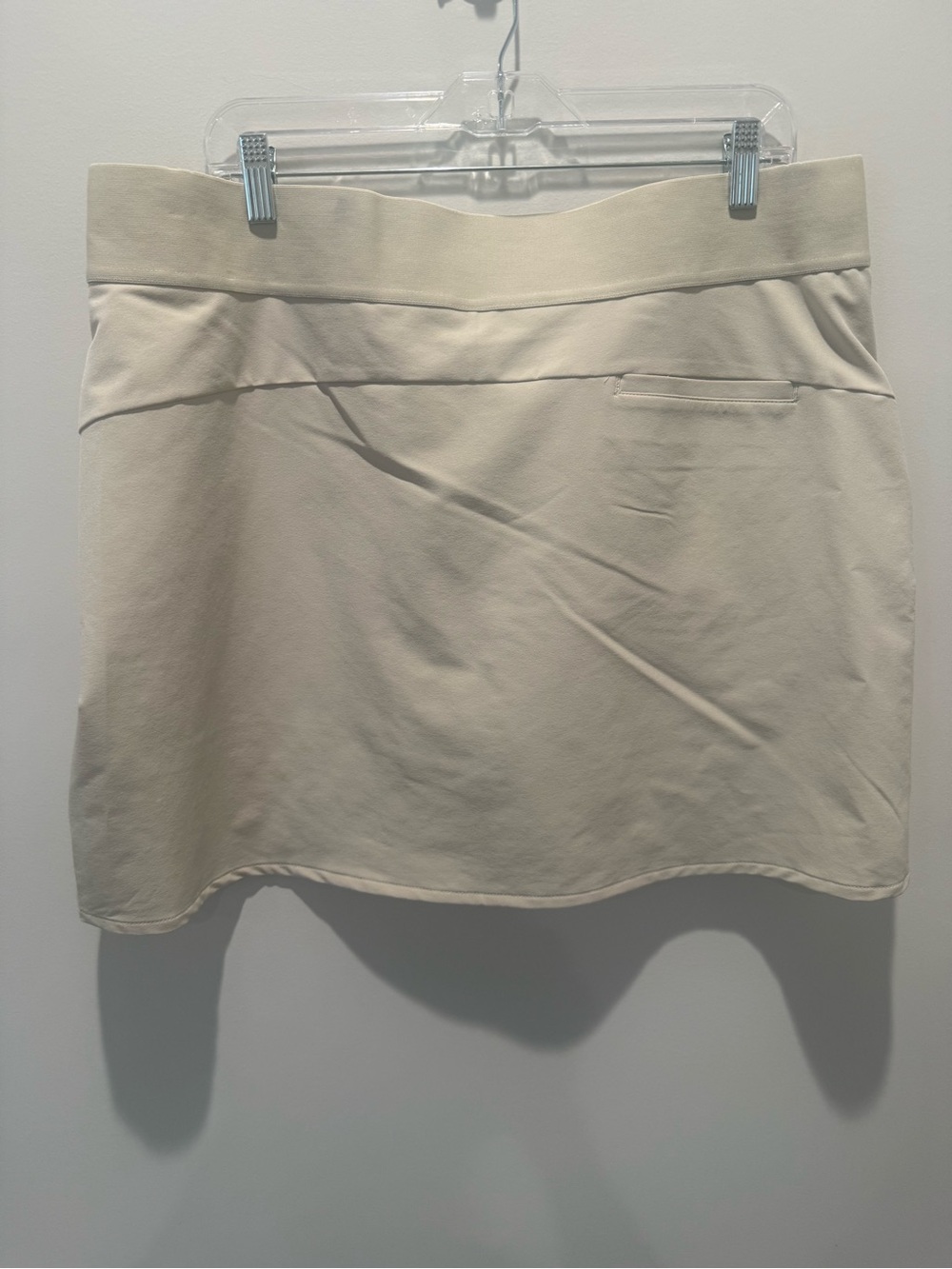 Greg Norman Collection Skort Light Khaki Great for Golf, Tennis or Pickleball.